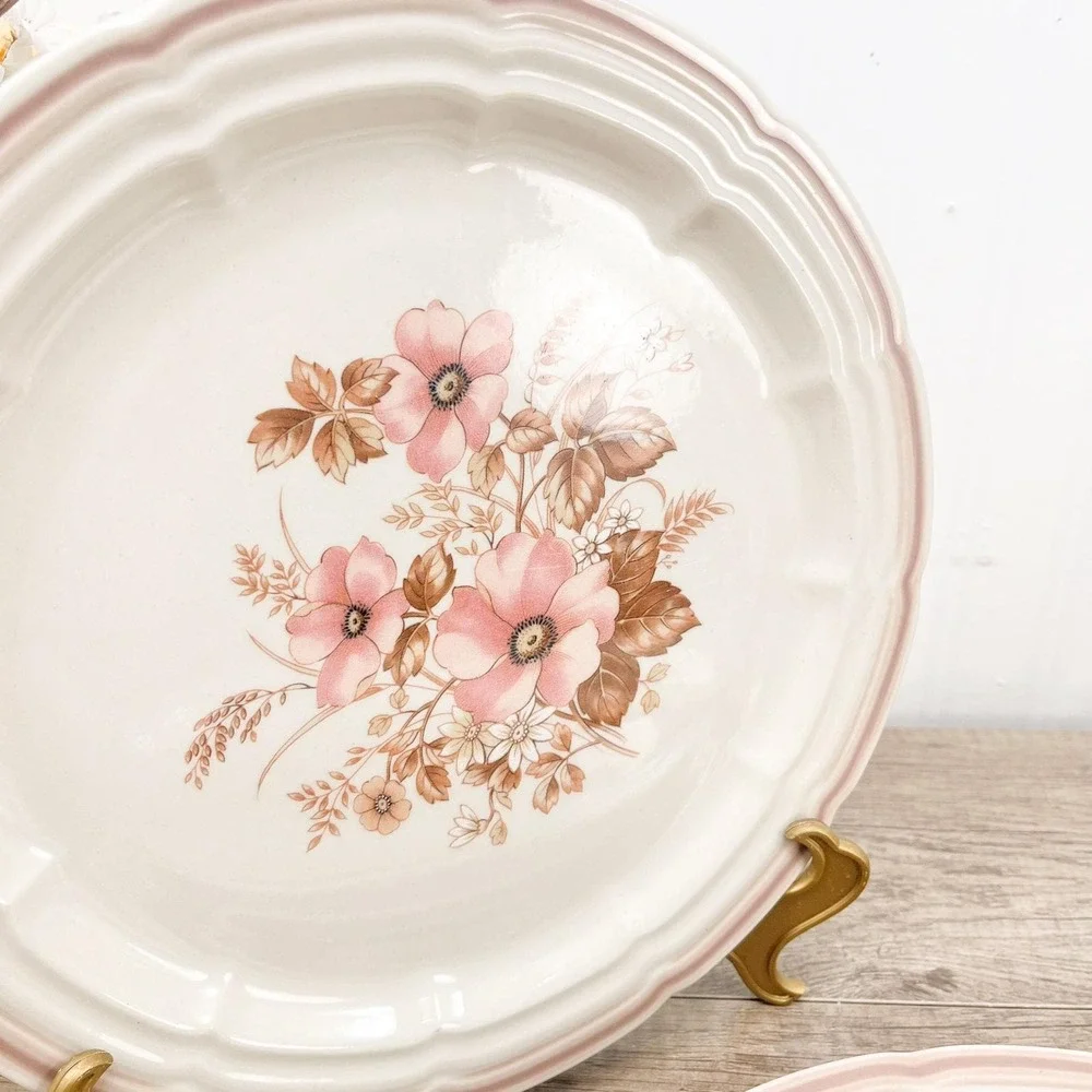 Vintage Floral‎ Stoneware Dessert Plates - Dinner Setting for 4